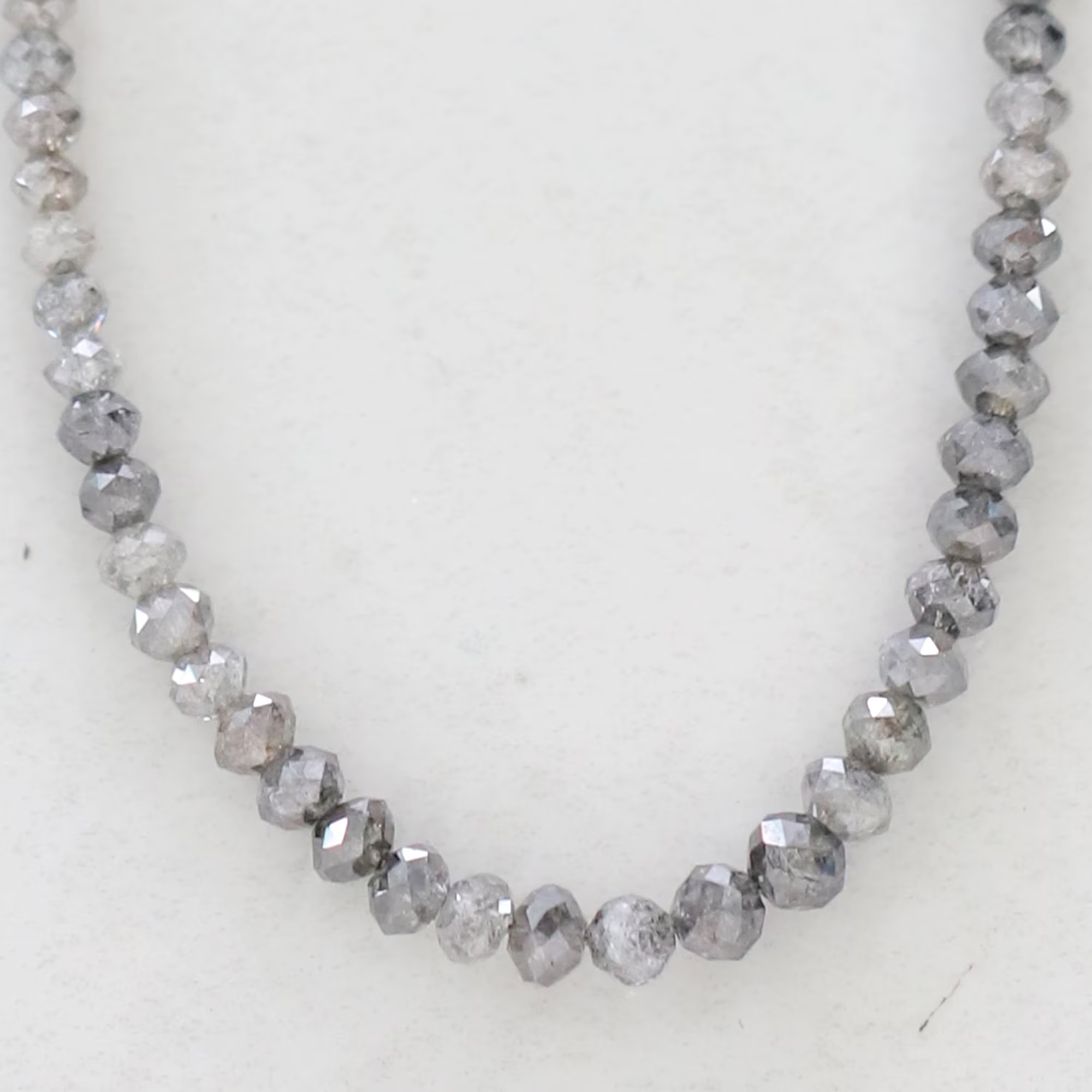 3 MM to 4.8 MM Beads Checker Gray Natural Salt and Pepper Diamond