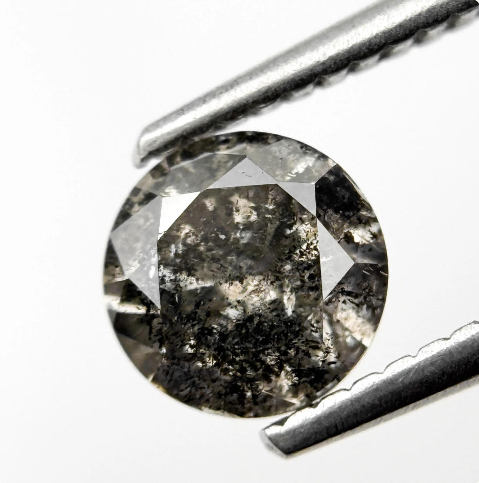 1.04 Ct Round Brilliant Cut Grey Natural Fancy Diamond
