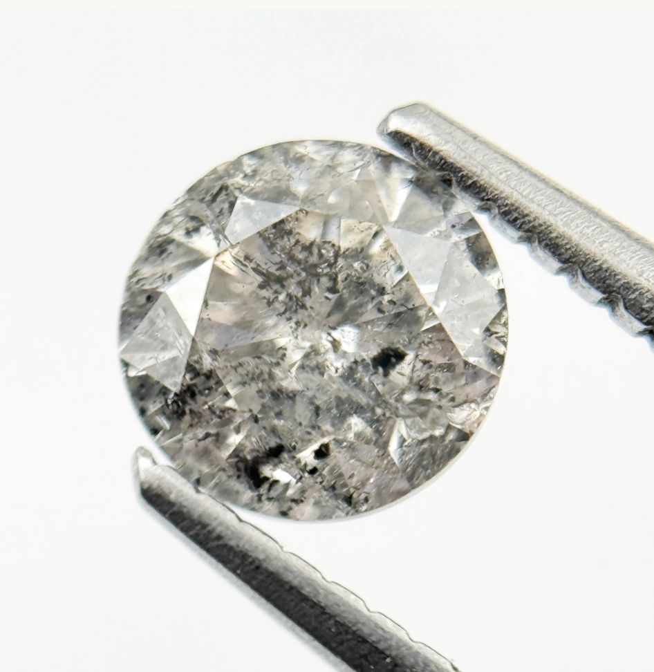 0.94 Ct Round Brilliant Cut Grey Natural Fancy Diamond