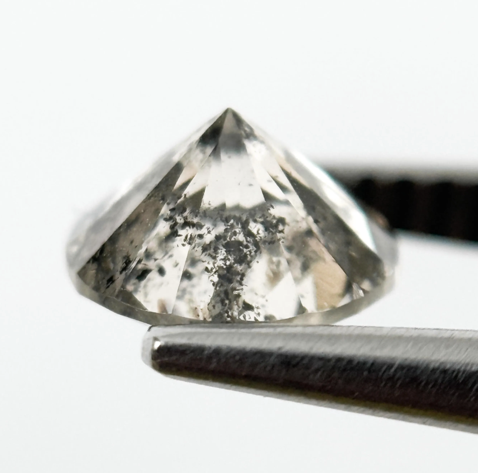 1.05 Ct Round Brilliant Cut Grey Natural Galaxy Diamond