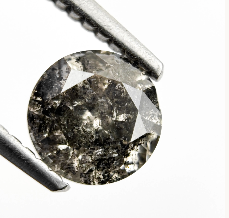 1.04 Ct Round Brilliant Cut Grey Natural Fancy Diamond