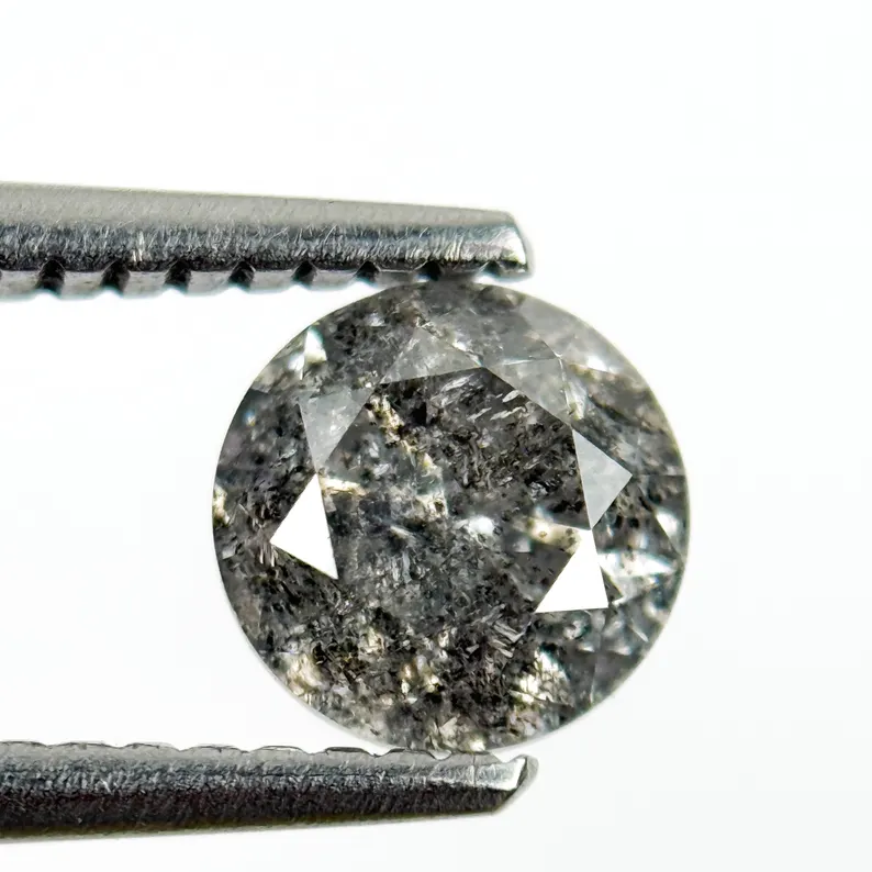 0.90 Ct Round Brilliant Cut Grey Natural Vintage Diamond