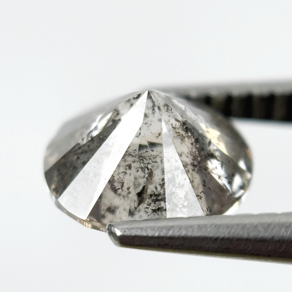 1.75 Ct Round Brilliant Cut Grey Natural Fancy Diamond