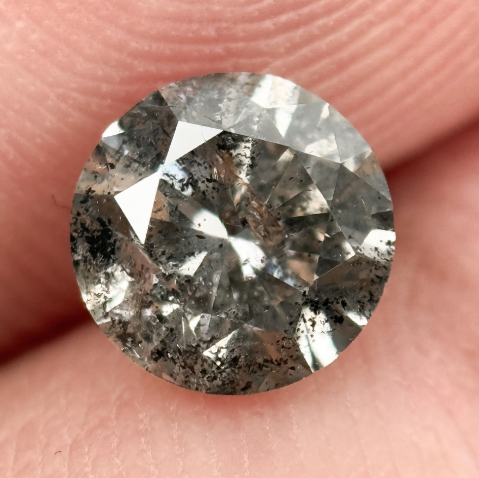 1.05 Ct Round Brilliant Cut Grey Natural Galaxy Diamond