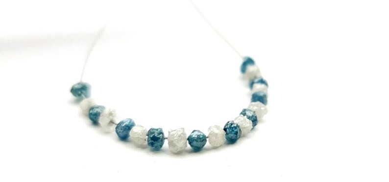 2.0-3.0 MM Beads Checker Blue & White Natural Loose Diamond