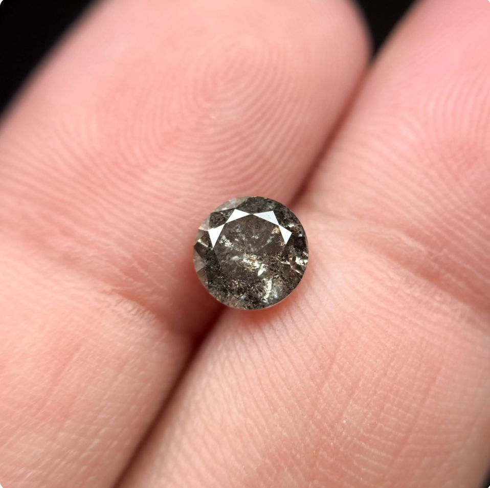 1.04 Ct Round Brilliant Cut Grey Natural Fancy Diamond