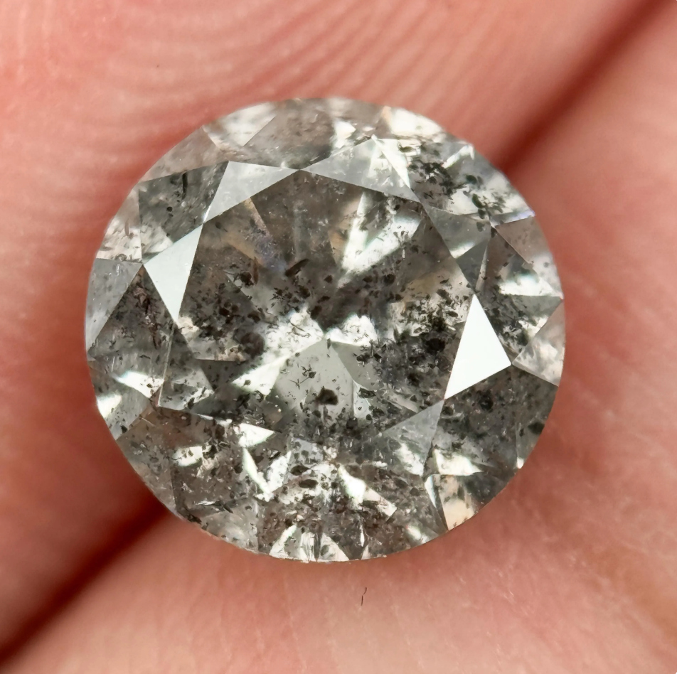 1.75 Ct Round Brilliant Cut Grey Natural Fancy Diamond