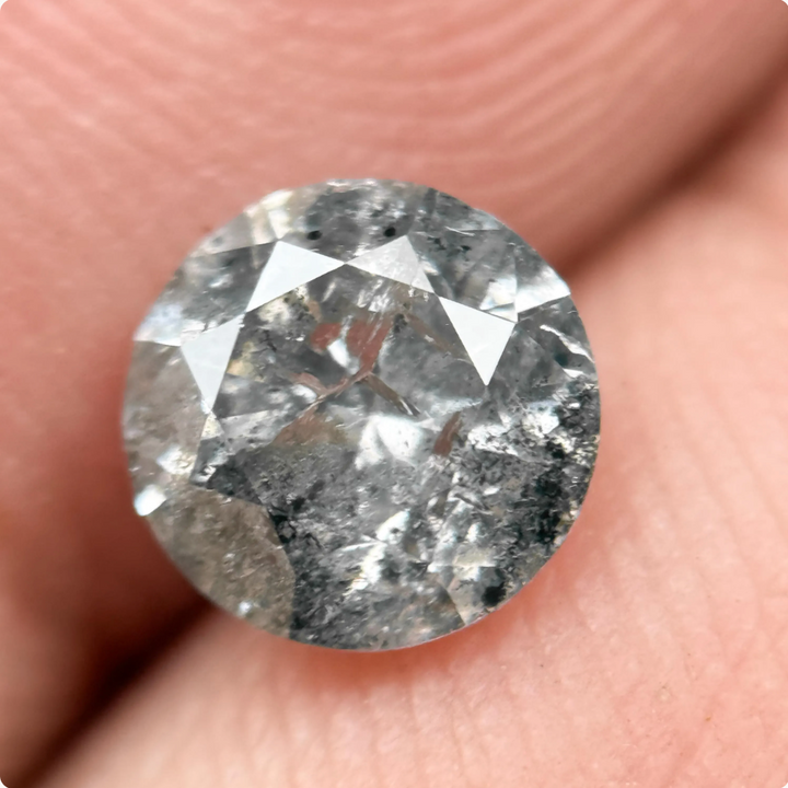 1.03 Ct Round Brilliant Cut Grey Natural Fancy Diamond