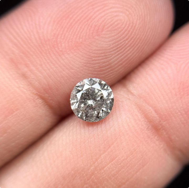 0.94 Ct Round Brilliant Cut Grey Natural Fancy Diamond