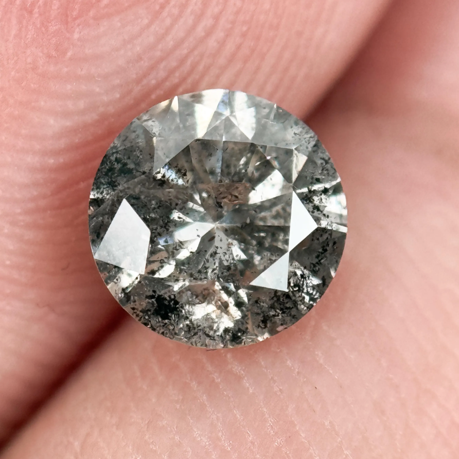 1.05 Ct Round Brilliant Cut Grey Natural Galaxy Diamond