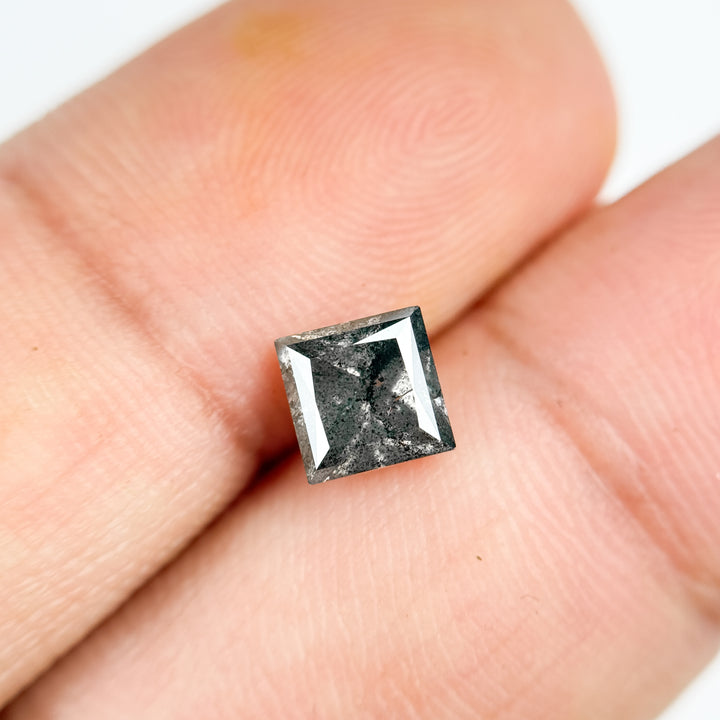1.04 Ct Round Rose Cut Grey Natural Salt and Pepper Diamond