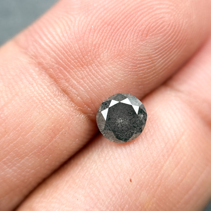 1.05 Ct Round Brilliant Cut Grey Natural Salt and Pepper Diamond