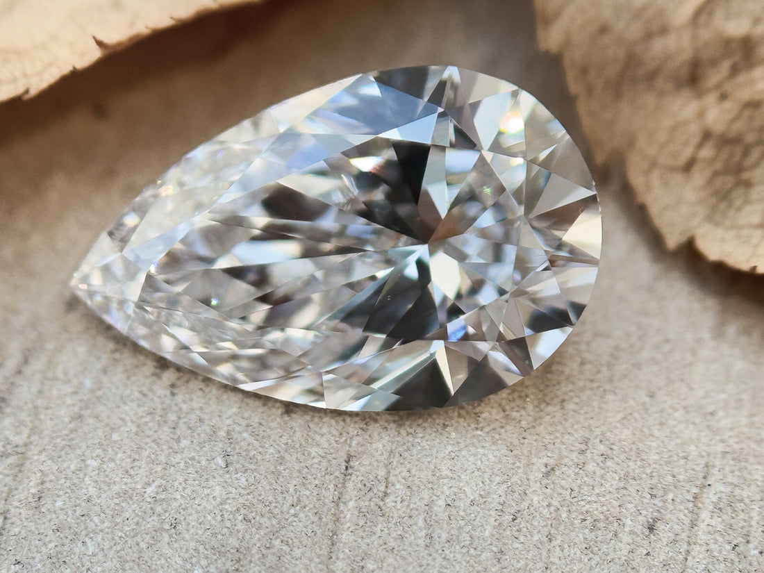 2.50 Ct Pear Brilliant Cut White Lab Grown Fancy Diamond