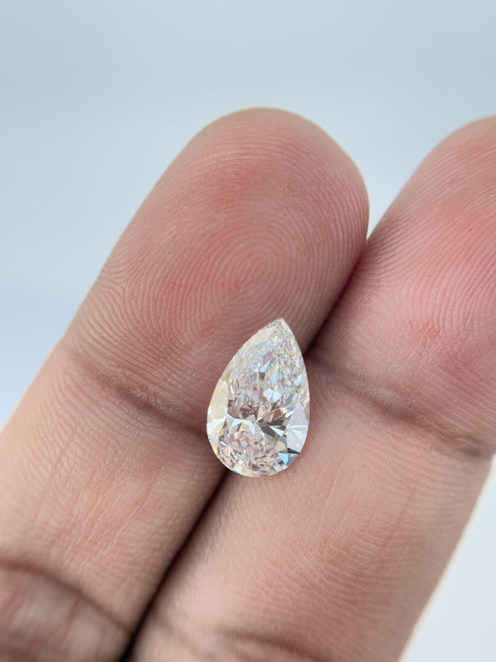 2.50 Ct Pear Brilliant Cut White Lab Grown Fancy Diamond