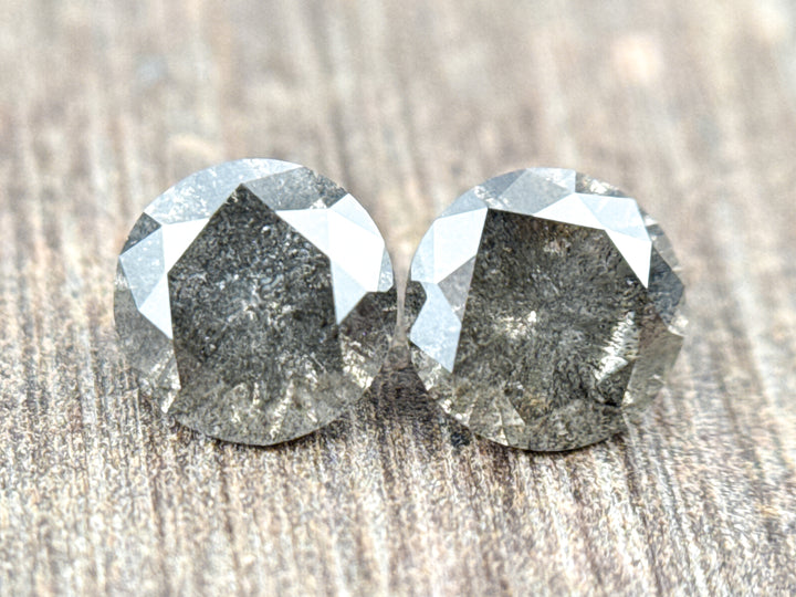 1.16 Ct Round Brilliant Cut Grey Natural Fancy Diamond