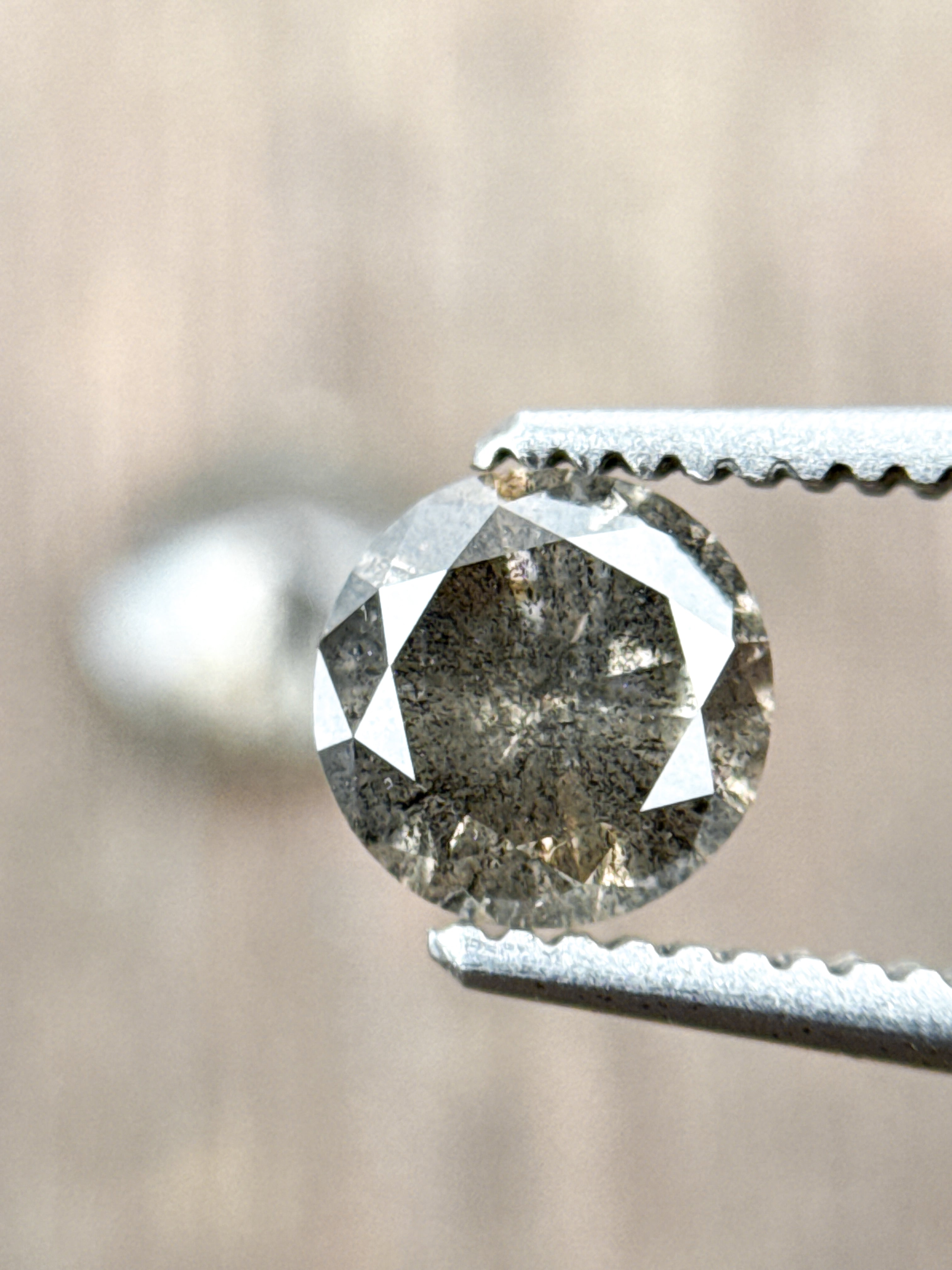 1.16 Ct Round Brilliant Cut Grey Natural Fancy Diamond