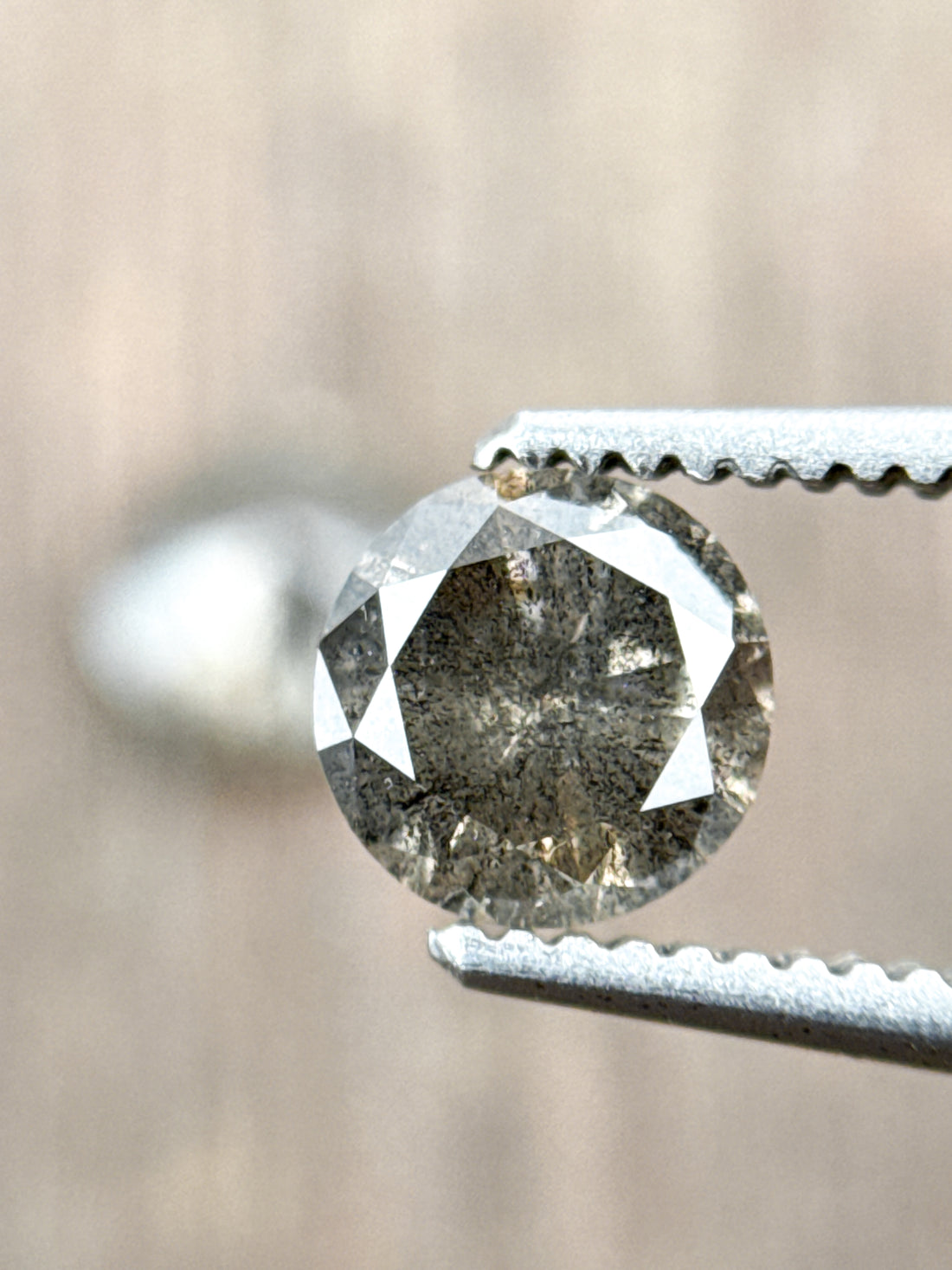 1.16 Ct Round Brilliant Cut Grey Natural Fancy Diamond