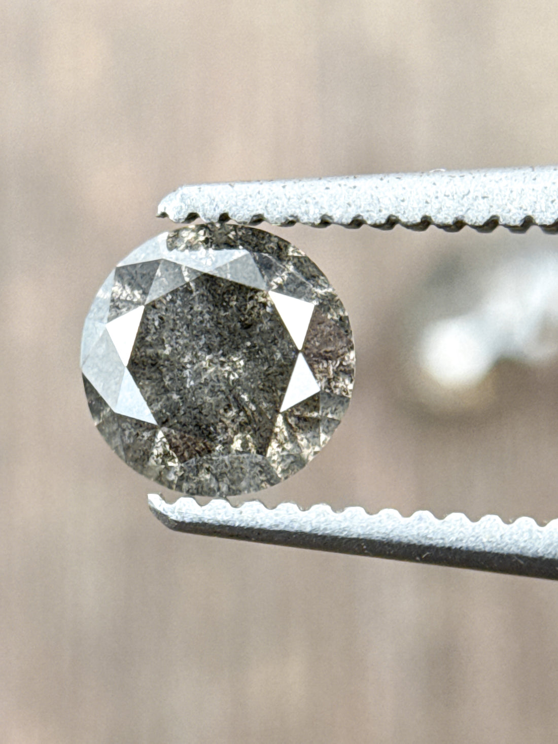 1.16 Ct Round Brilliant Cut Grey Natural Fancy Diamond