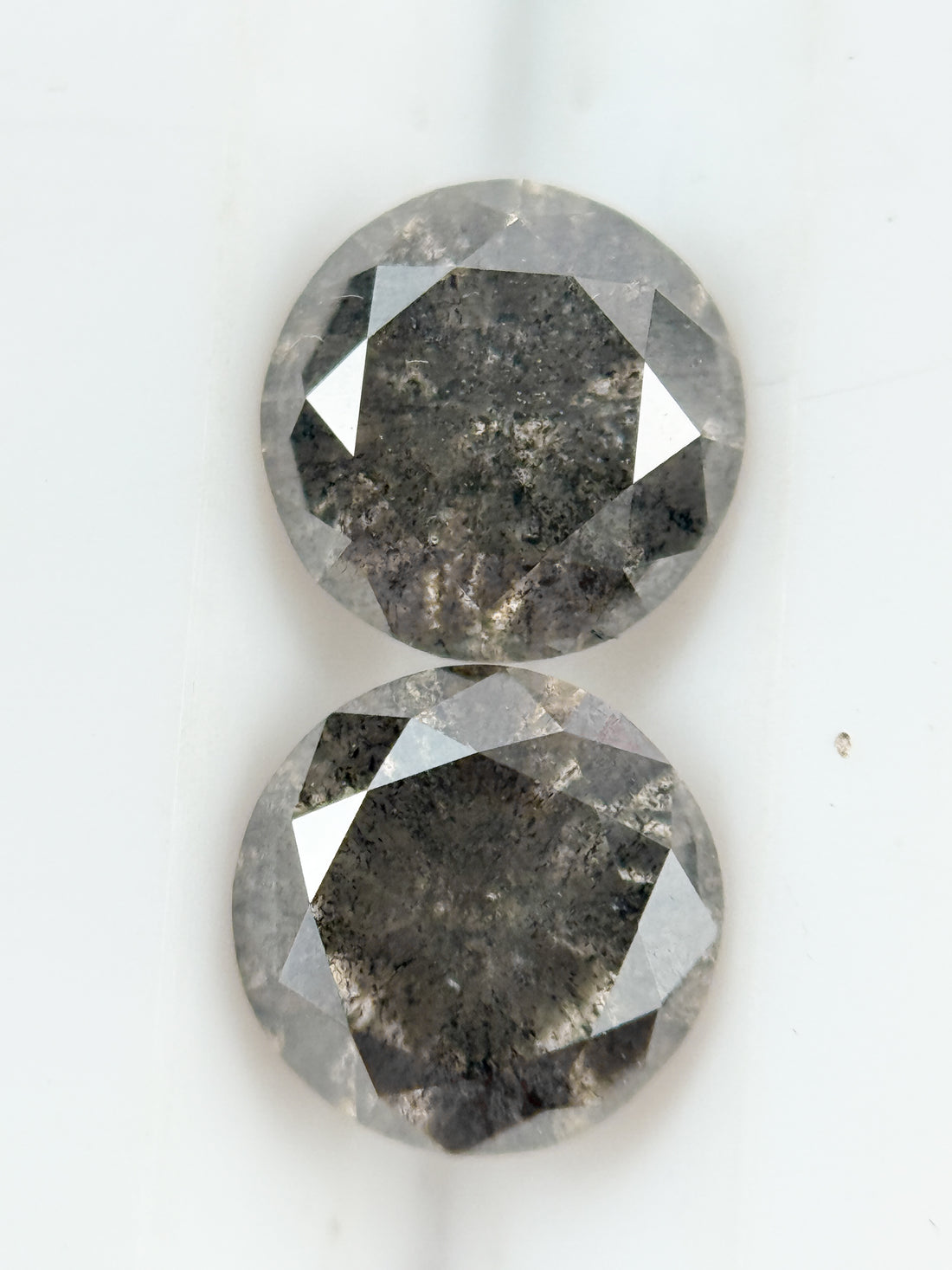 1.16 Ct Round Brilliant Cut Grey Natural Fancy Diamond