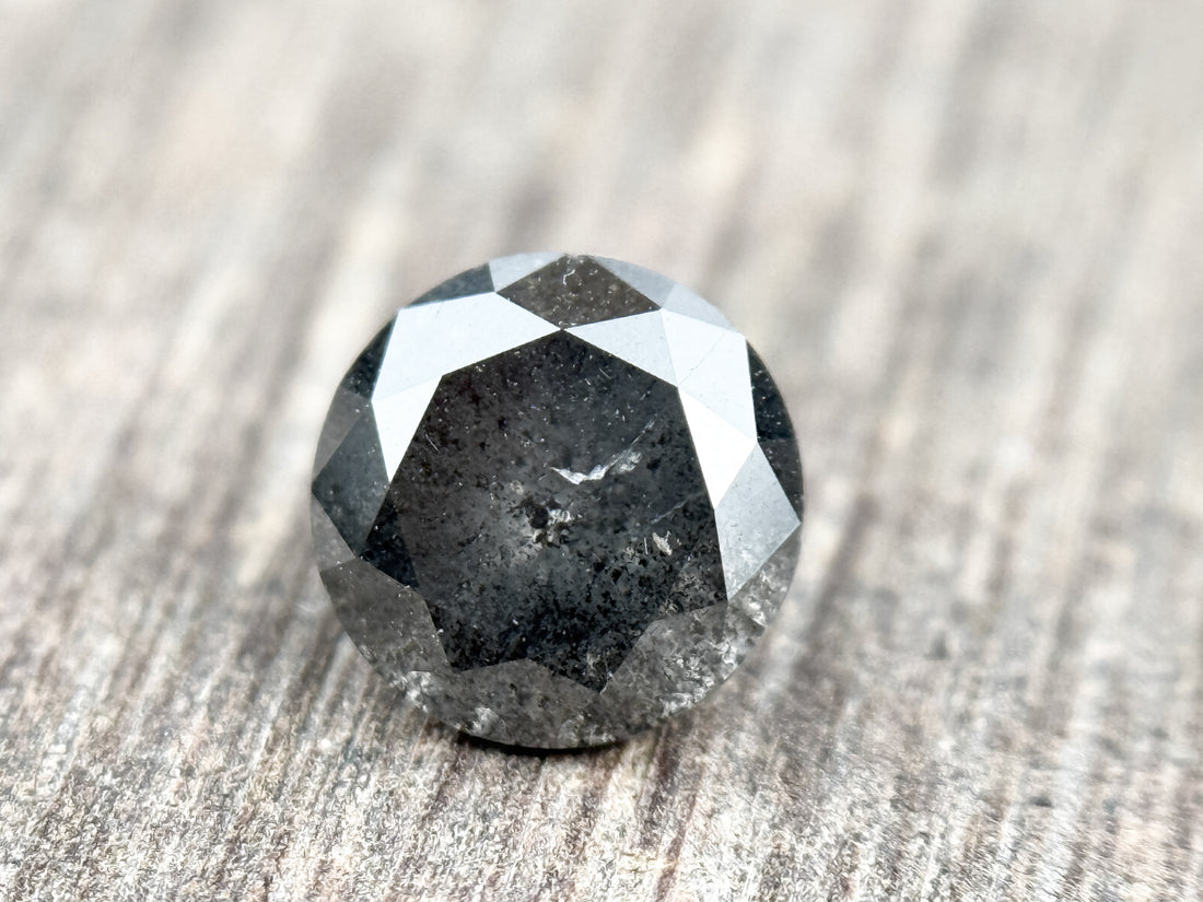 1.03 Ct Round Brilliant Cut Grey Natural Galaxy Diamond