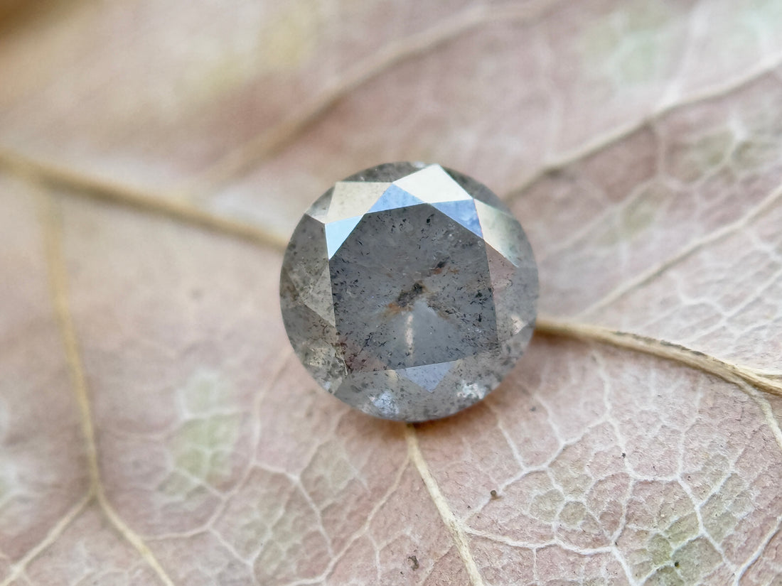 0.58 Ct Round Brilliant Cut Grey Natural Fancy Diamond