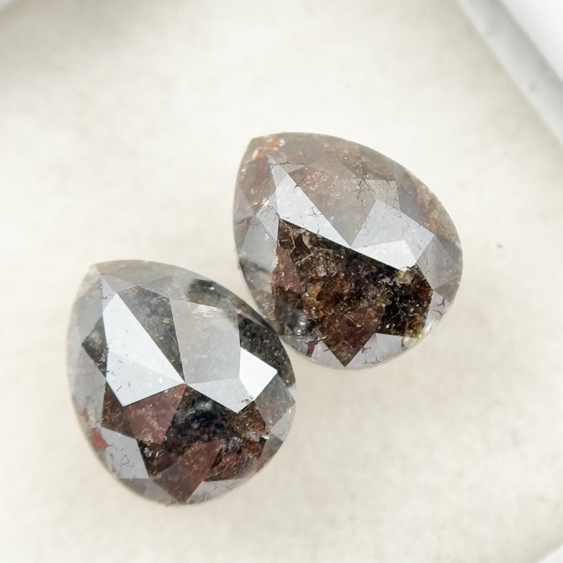 1.92 Ct Pear Rose Cut Red Natural Pair Diamond