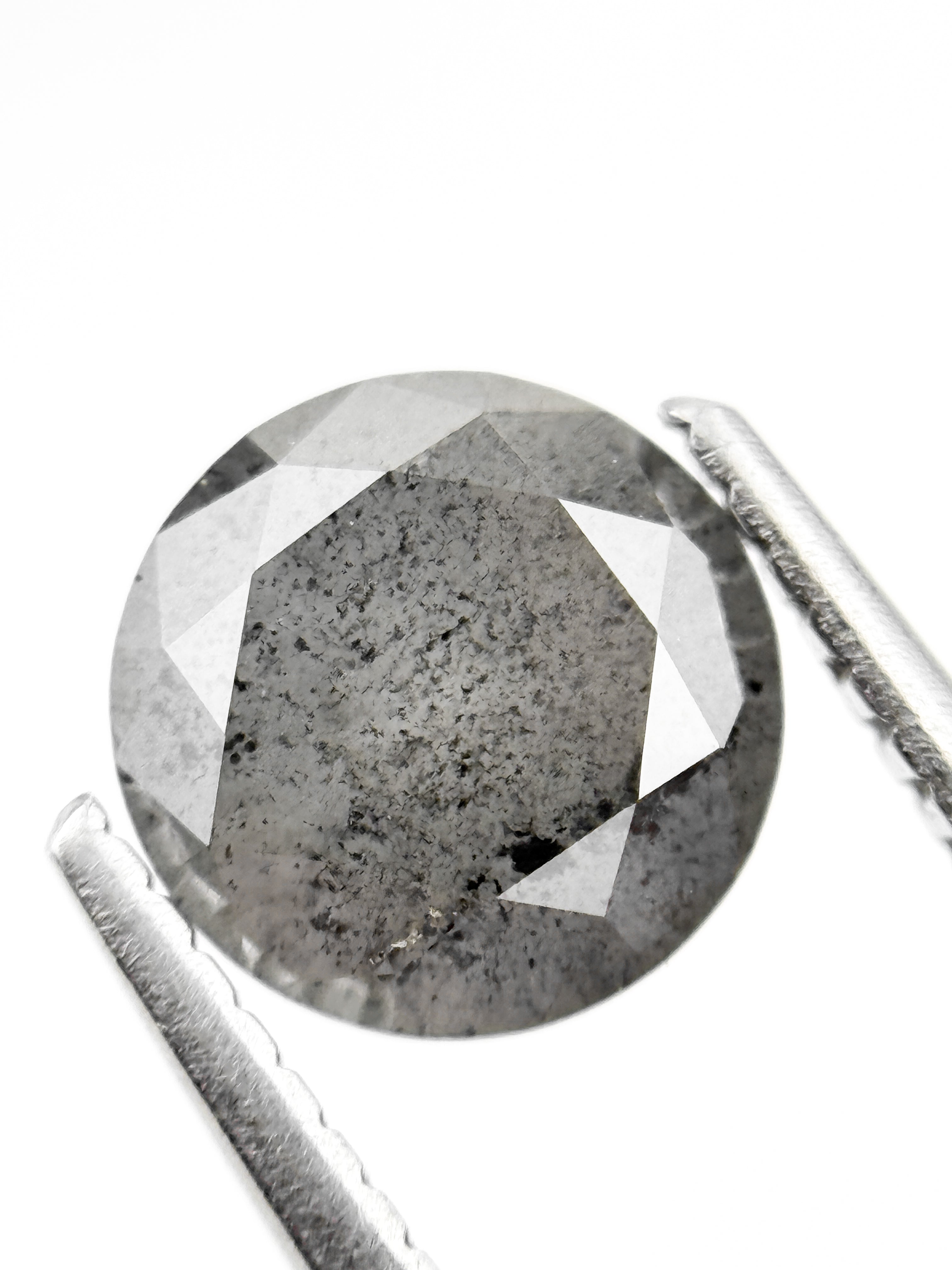 1.67 Ct Round Brilliant Cut Grey Natural Fancy Diamond