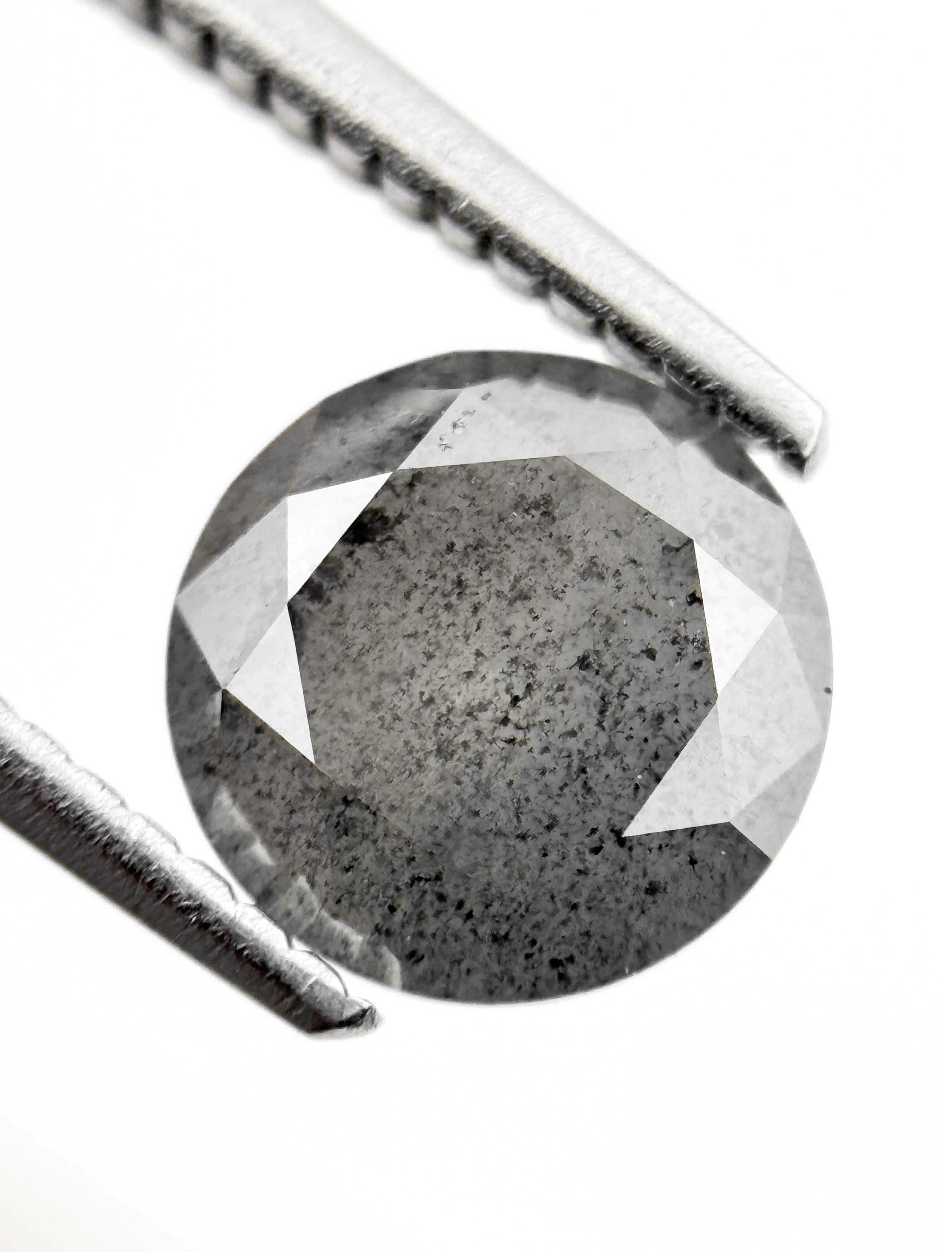 1.67 Ct Round Brilliant Cut Grey Natural Fancy Diamond