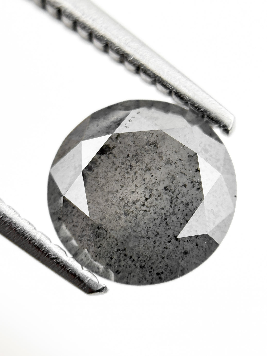 1.67 Ct Round Brilliant Cut Grey Natural Fancy Diamond