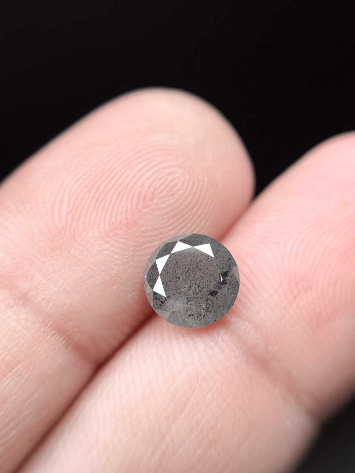 1.67 Ct Round Brilliant Cut Grey Natural Fancy Diamond