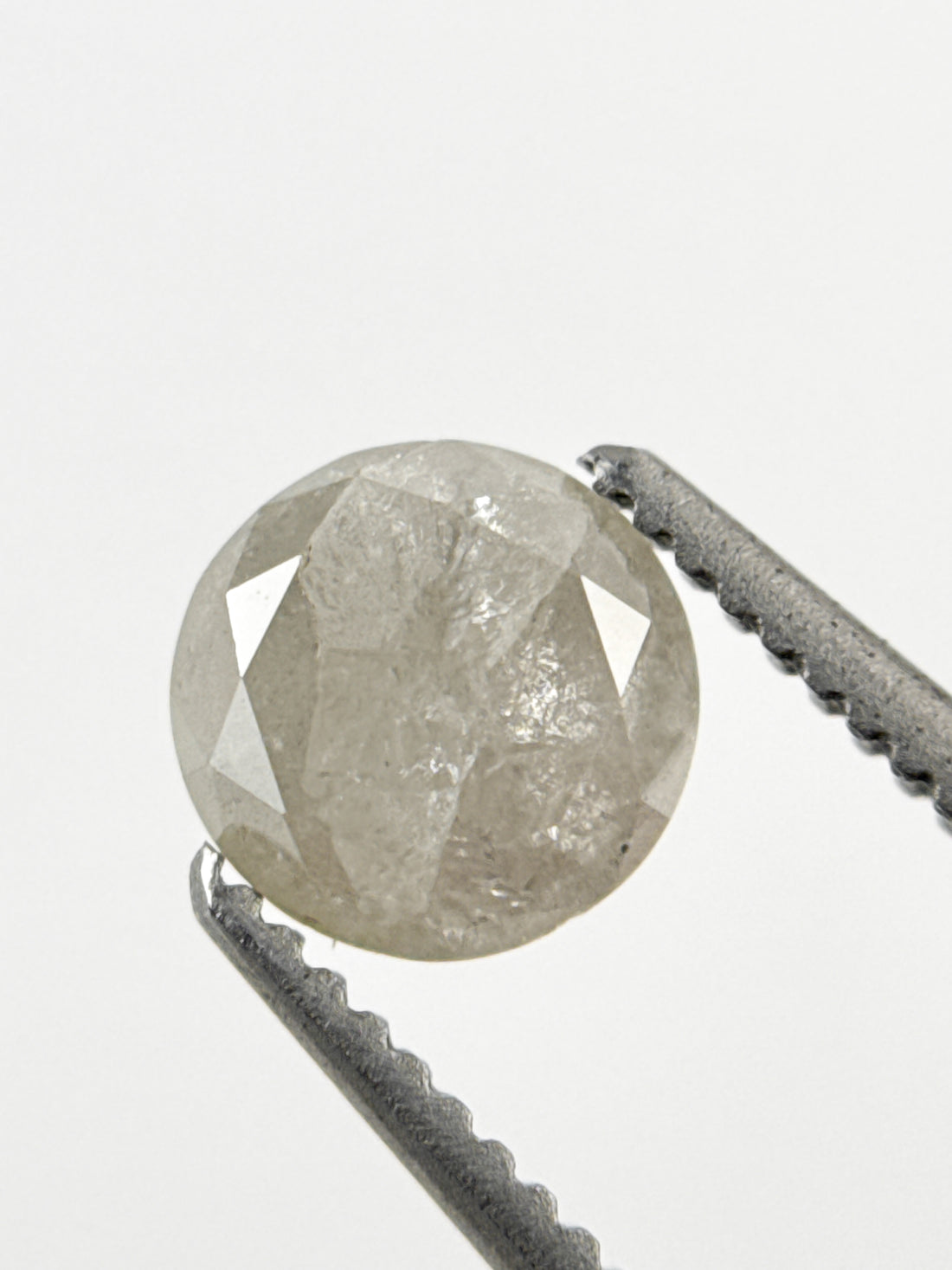 0.87 Ct Round Brilliant Cut Milky White Natural Inclusion Diamond