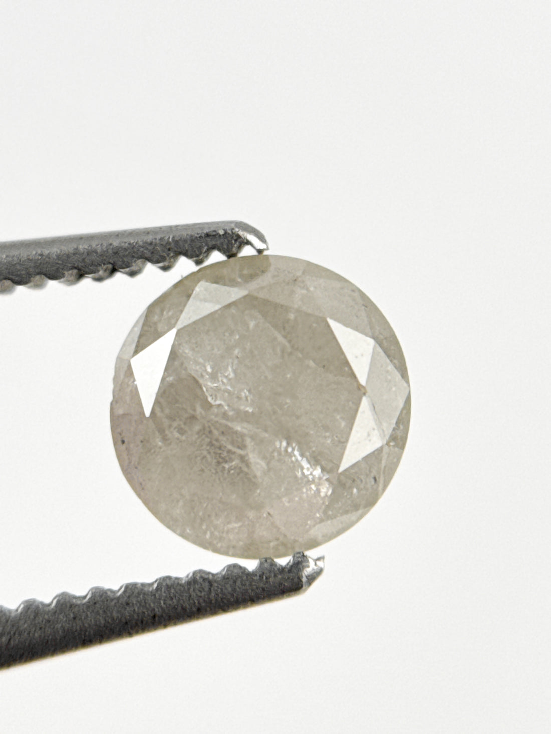 0.87 Ct Round Brilliant Cut Milky White Natural Inclusion Diamond