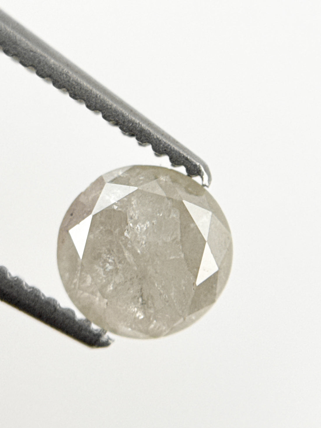 0.87 Ct Round Brilliant Cut Milky White Natural Inclusion Diamond