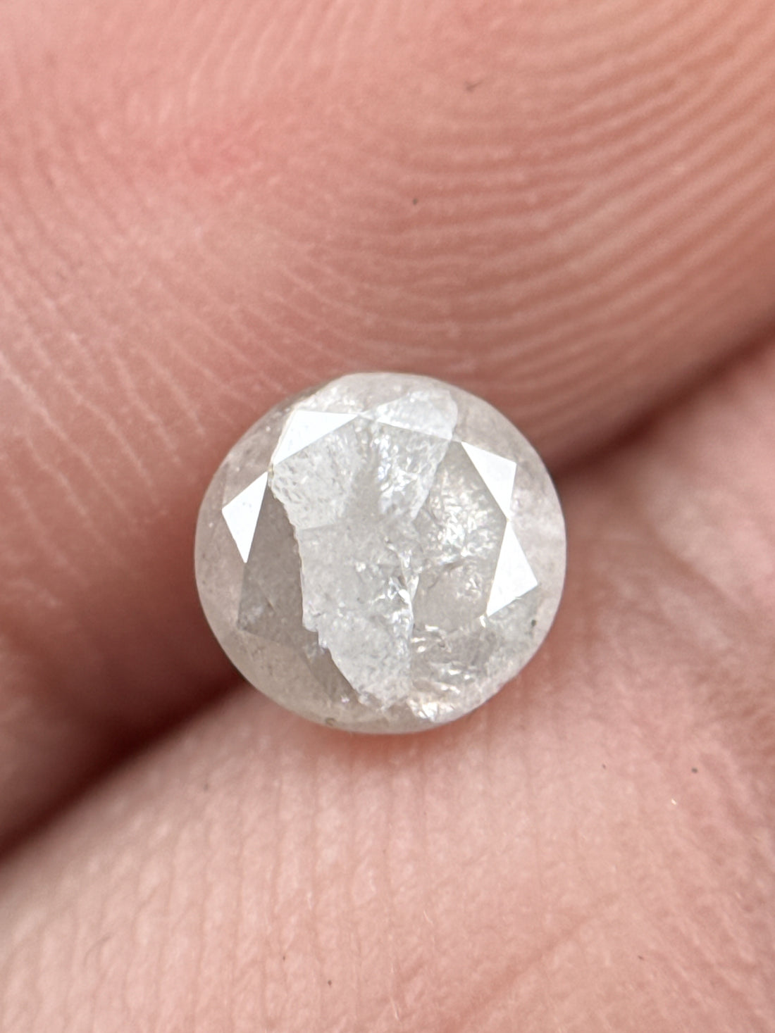 0.87 Ct Round Brilliant Cut Milky White Natural Inclusion Diamond