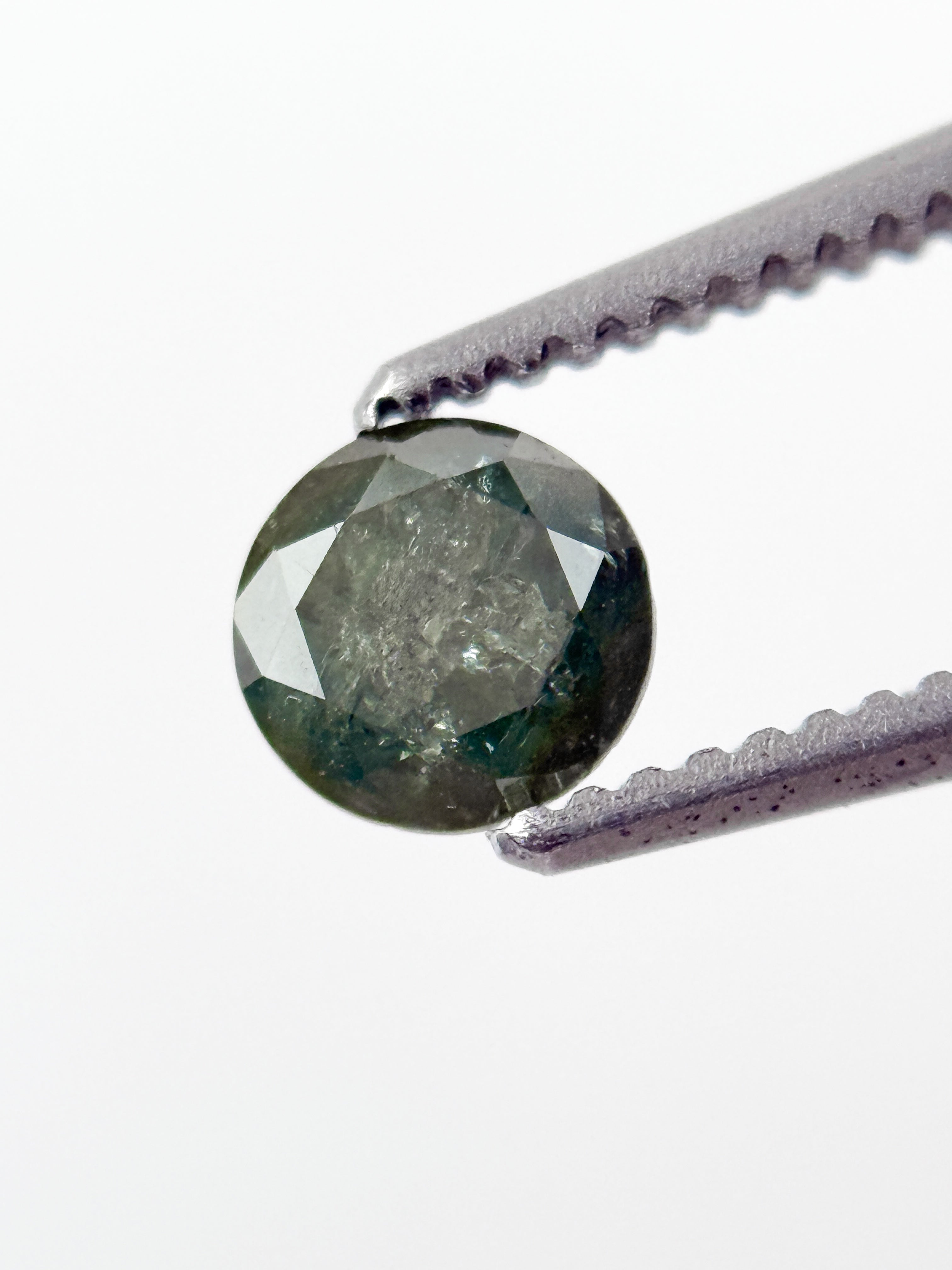 0.39 Ct Round Brilliant Cut Green Natural fancy Minimalist Diamond