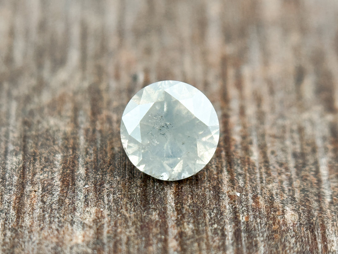 0.38 Ct Round Brilliant Cut White Natural Galaxy Diamond