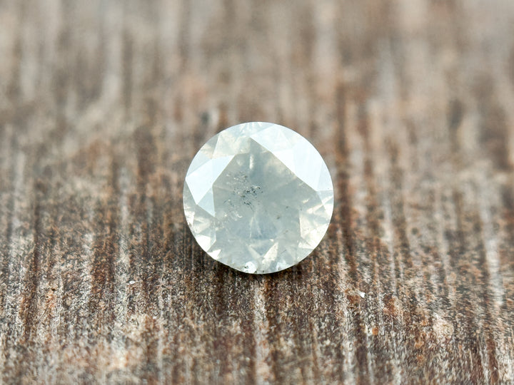 0.38 Ct Round Brilliant Cut White Natural Galaxy Diamond
