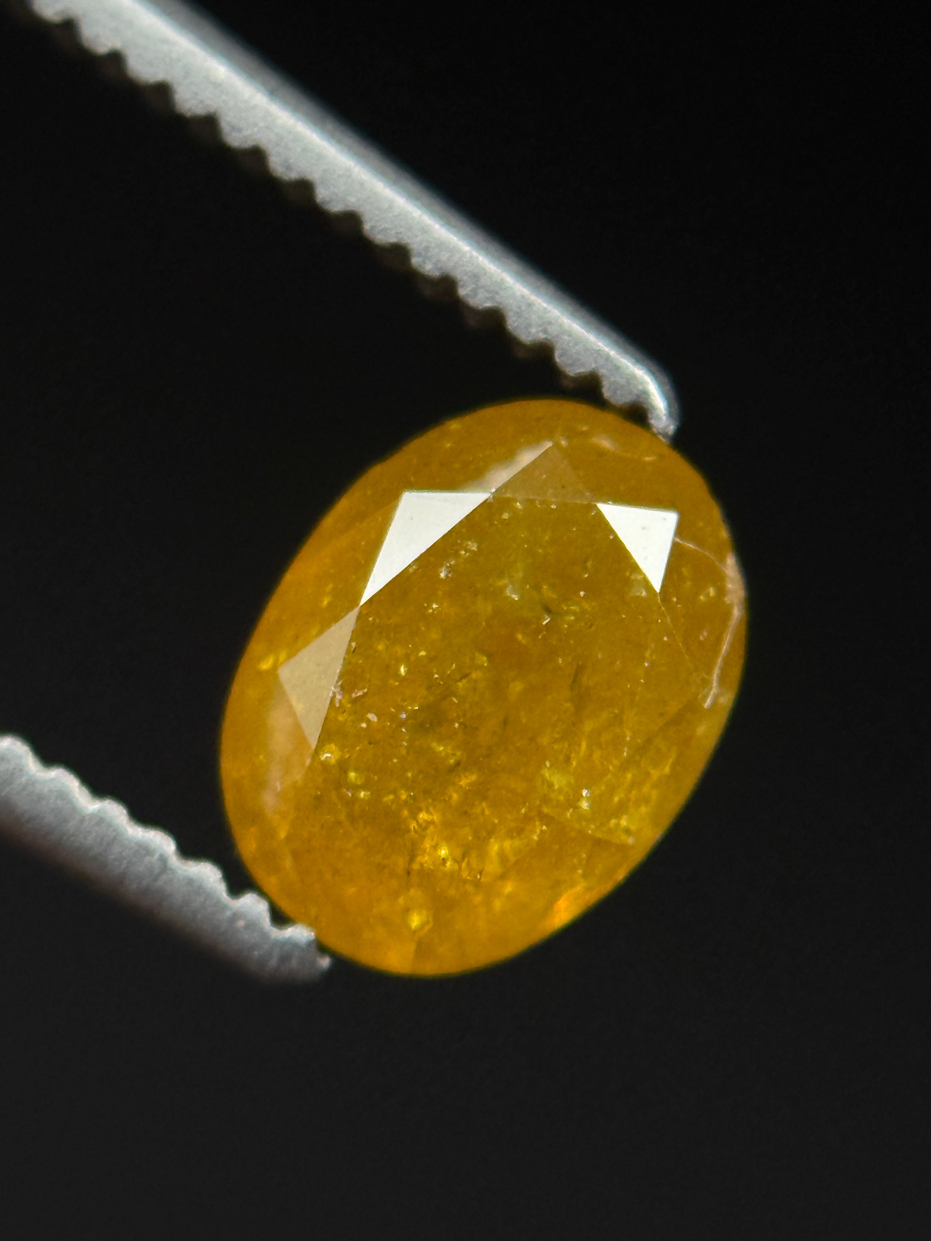 1.22 Ct Oval Brilliant Cut Yellow Natural Fancy Diamond