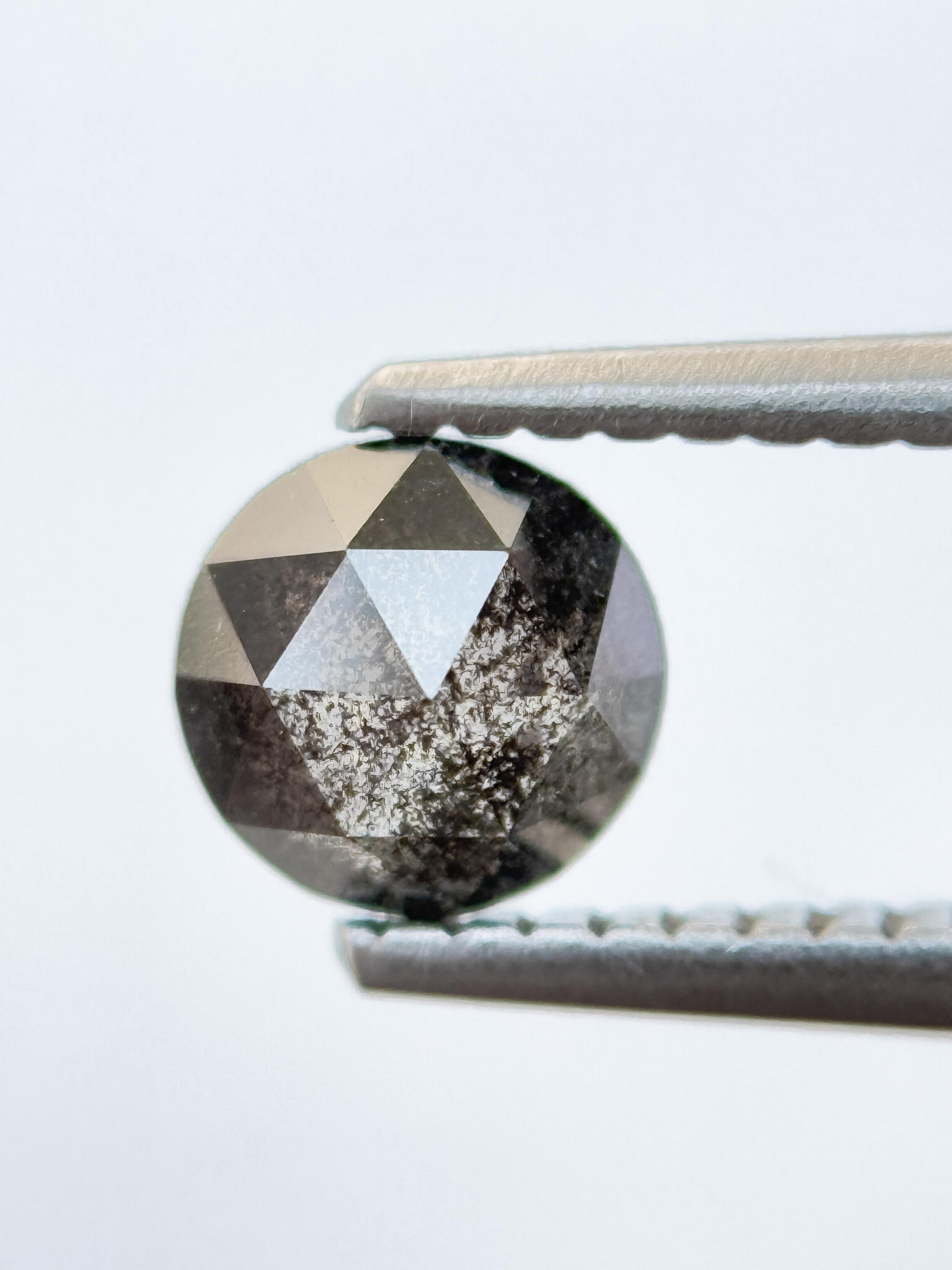 0.68 Ct Round Rose Cut Grey Natural Fancy Diamond