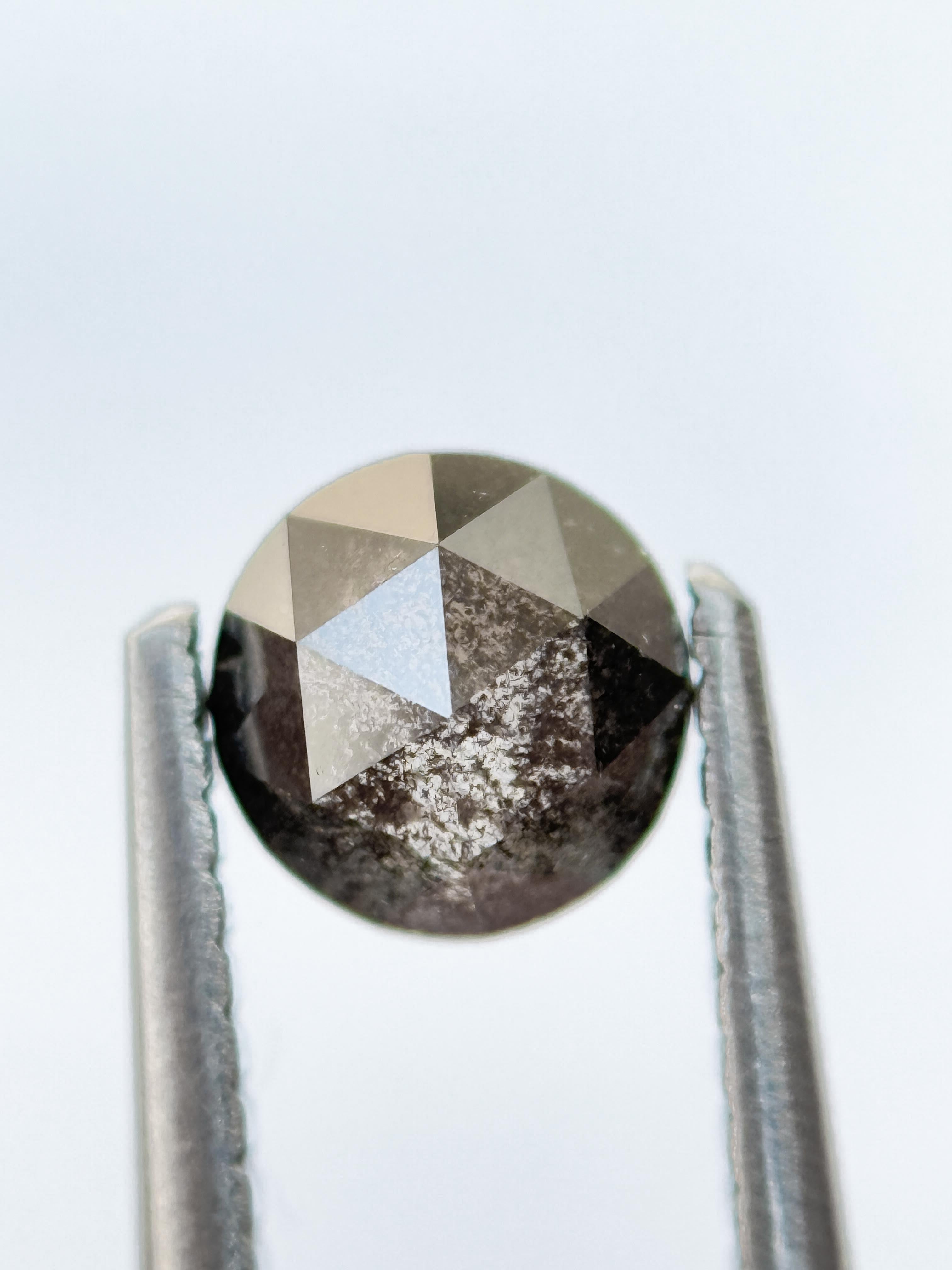 0.68 Ct Round Rose Cut Grey Natural Fancy Diamond