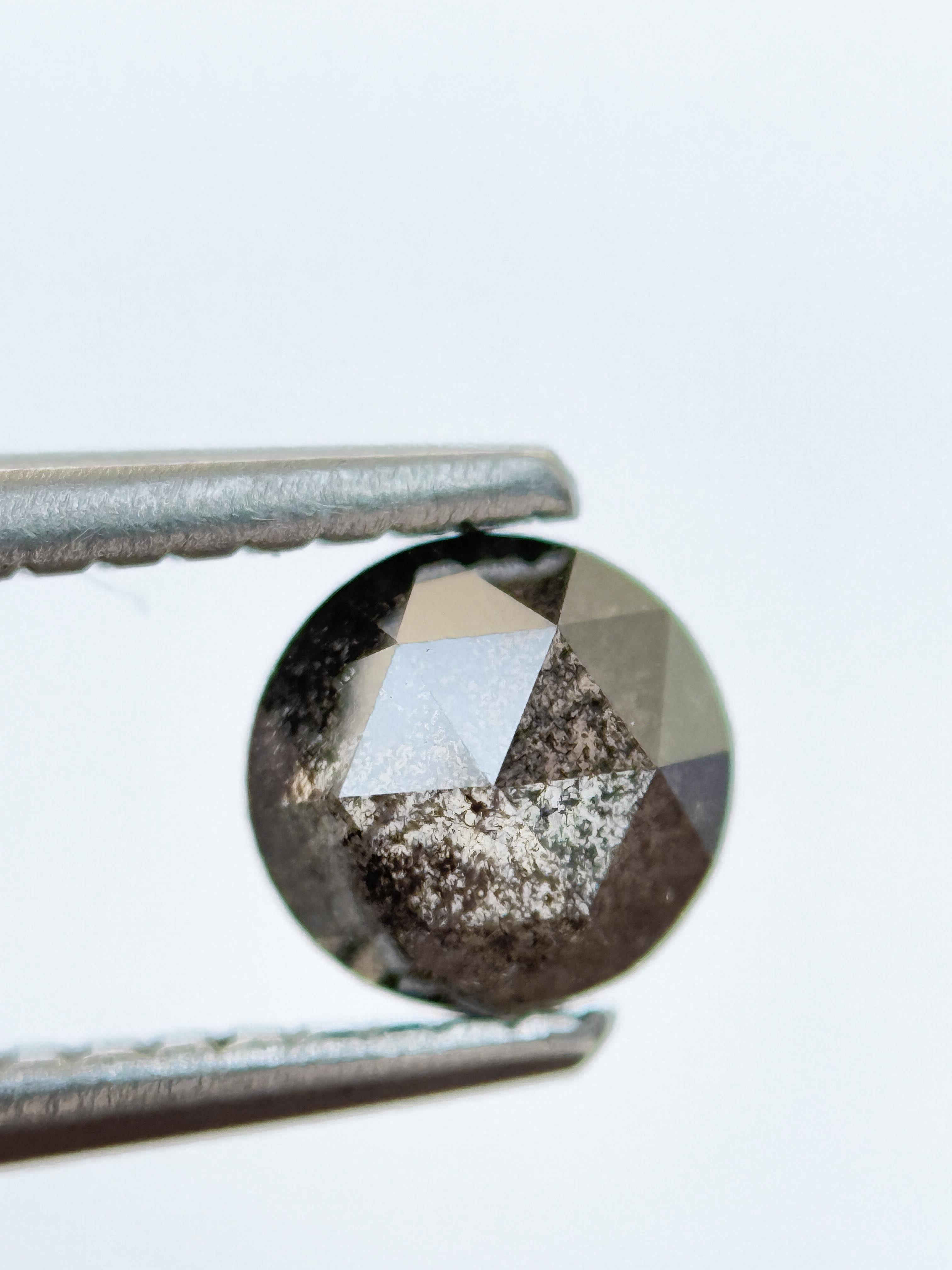 0.68 Ct Round Rose Cut Grey Natural Fancy Diamond