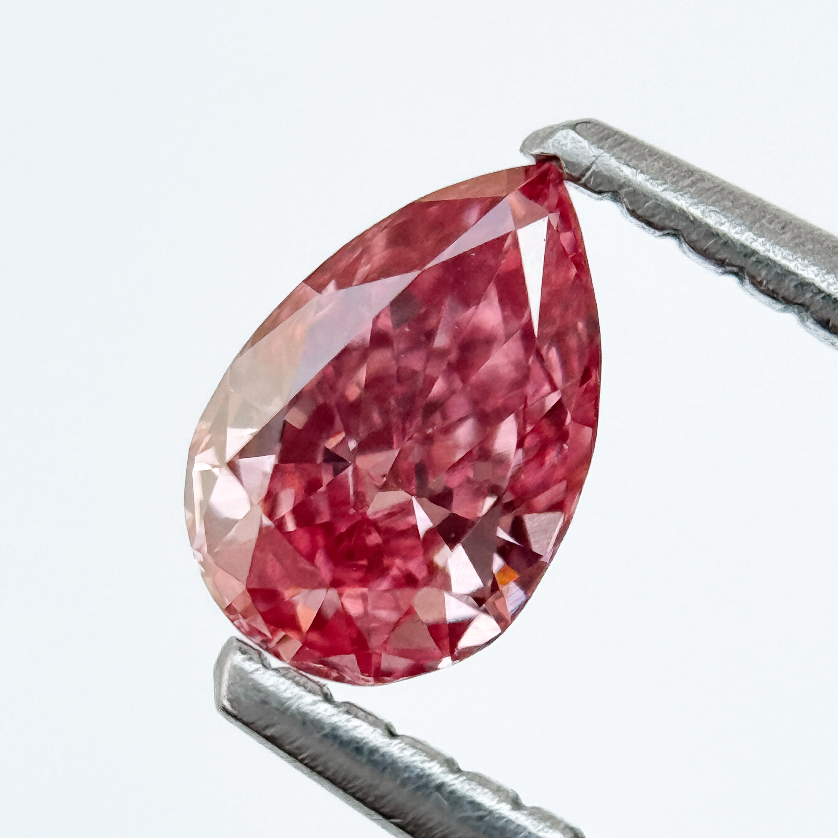 0.46 Ct Pear Brilliant Cut Pink Lab Grown Minimalist Diamond