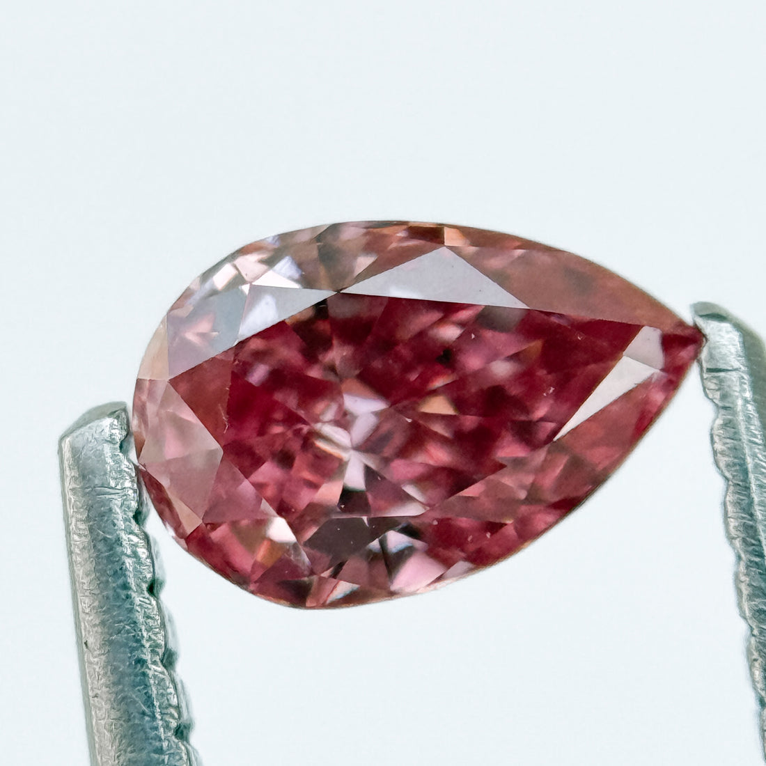 0.46 Ct Pear Brilliant Cut Pink Lab Grown Minimalist Diamond
