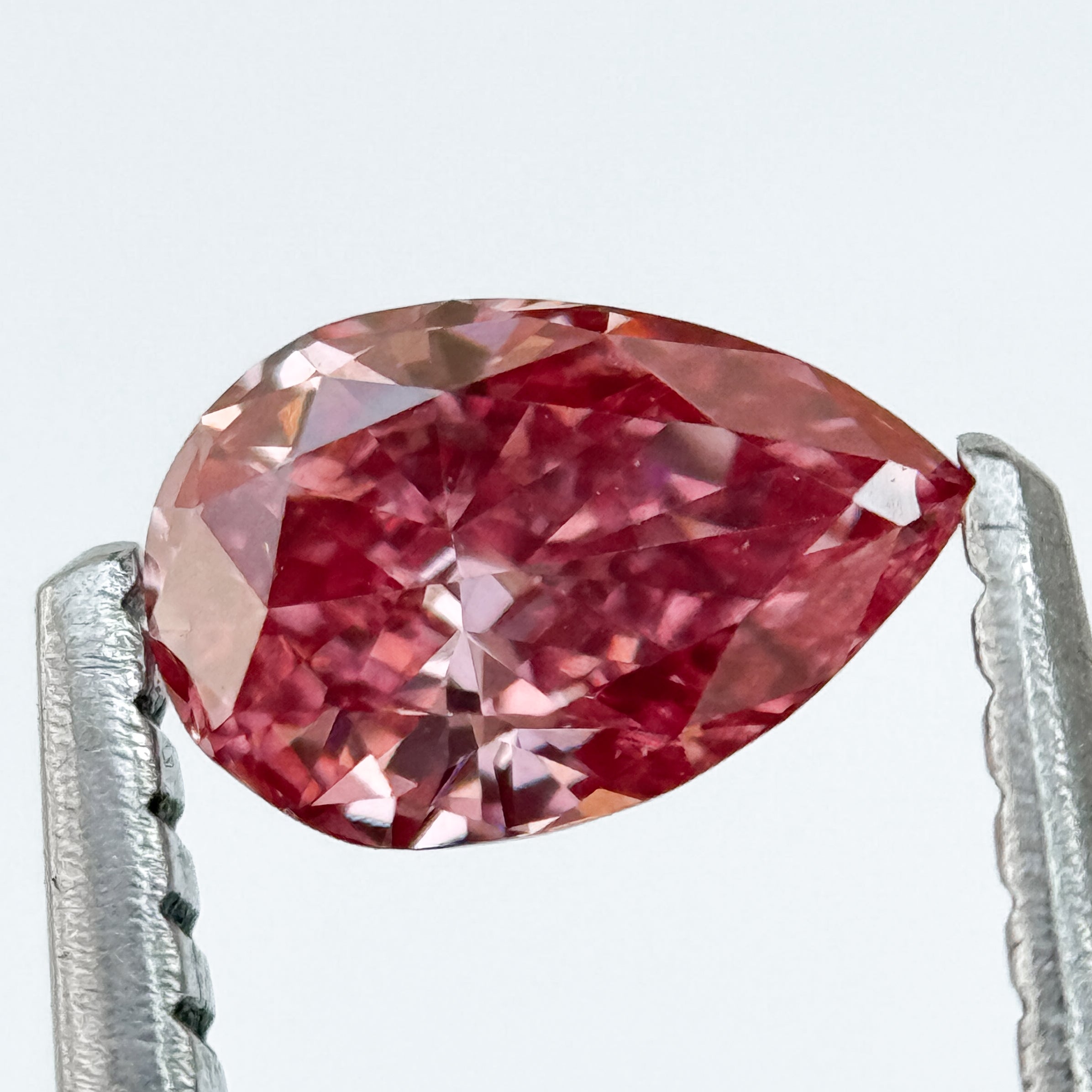 0.46 Ct Pear Brilliant Cut Pink Lab Grown Minimalist Diamond