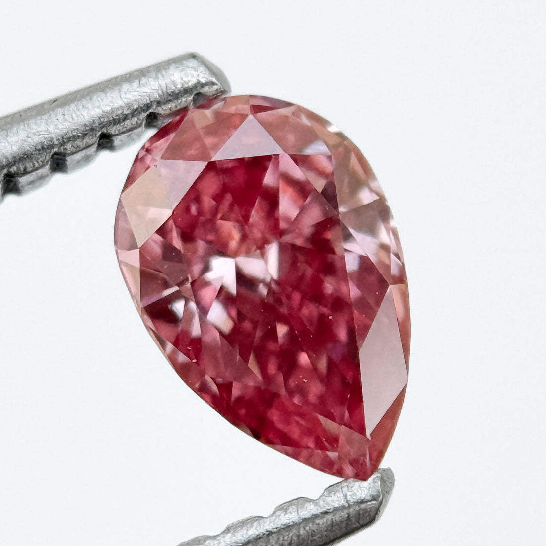 0.46 Ct Pear Brilliant Cut Pink Lab Grown Minimalist Diamond