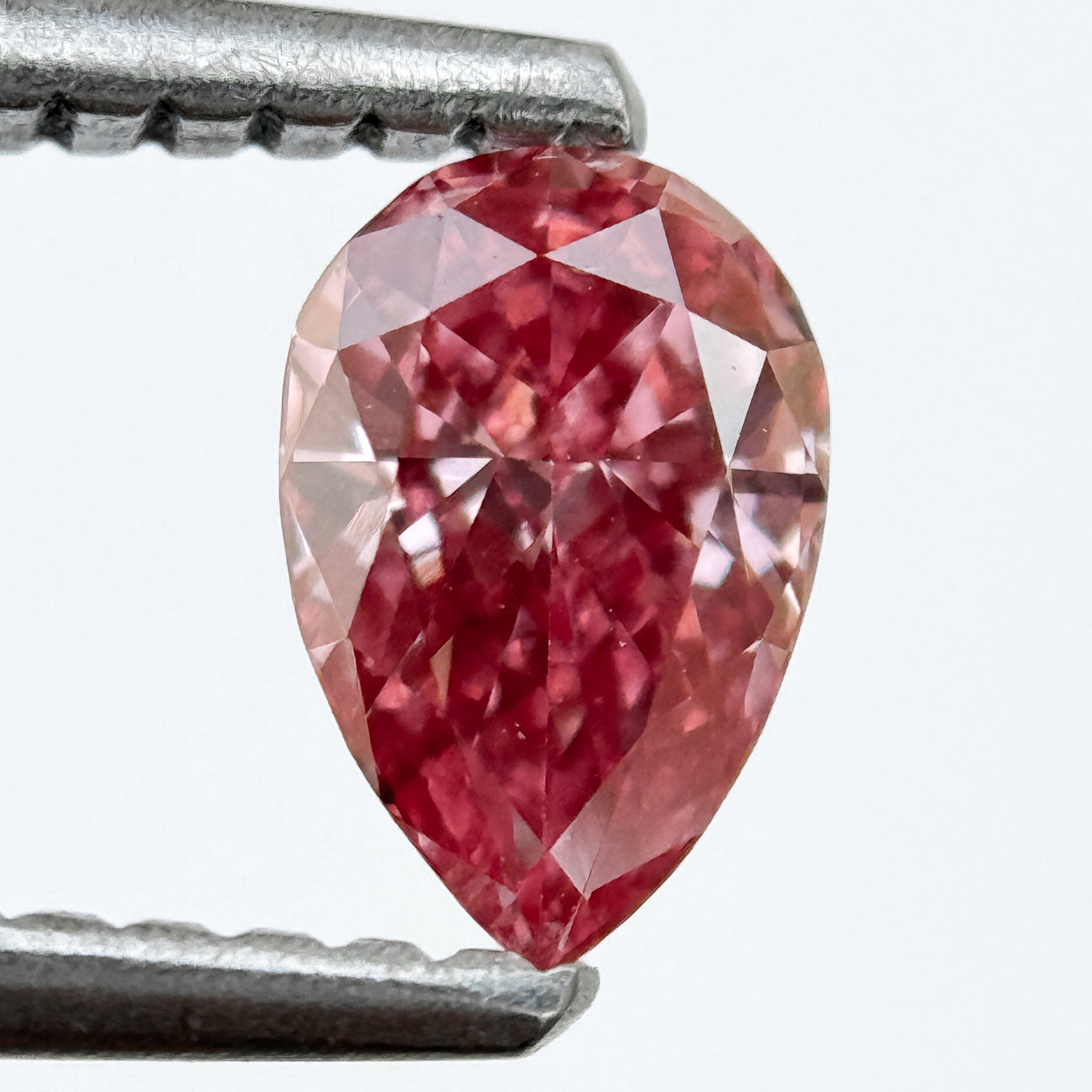 0.46 Ct Pear Brilliant Cut Pink Lab Grown Minimalist Diamond
