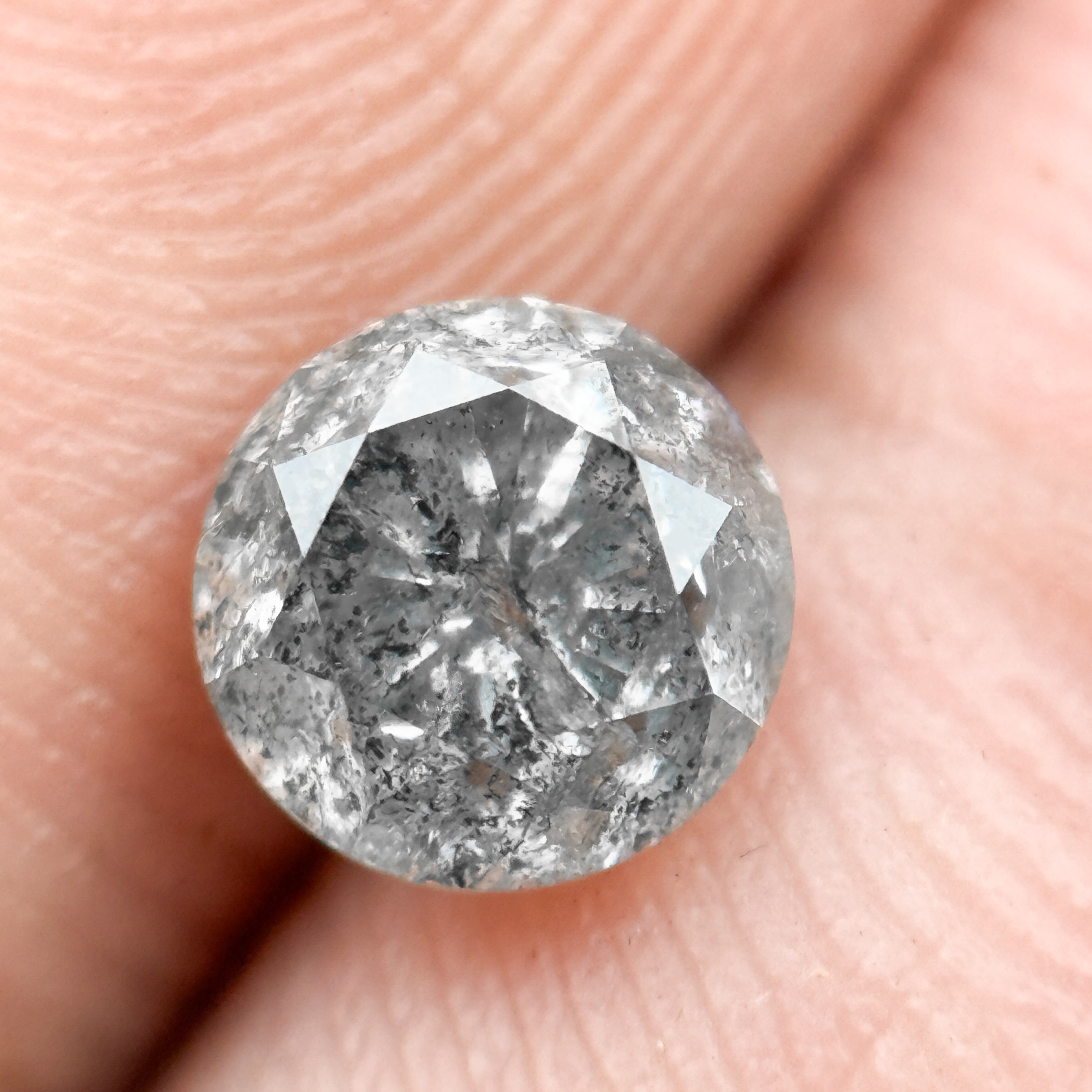 0.94 Ct Round Brilliant Cut Grey Natural Galaxy Diamond
