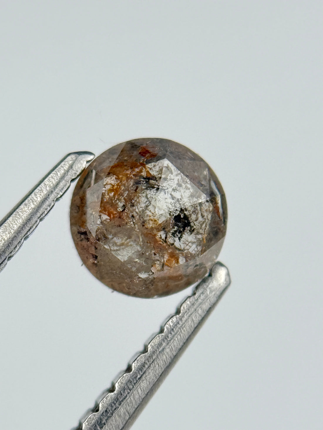 0.56 Ct Round Brilliant Cut Red Natural Fancy Diamond