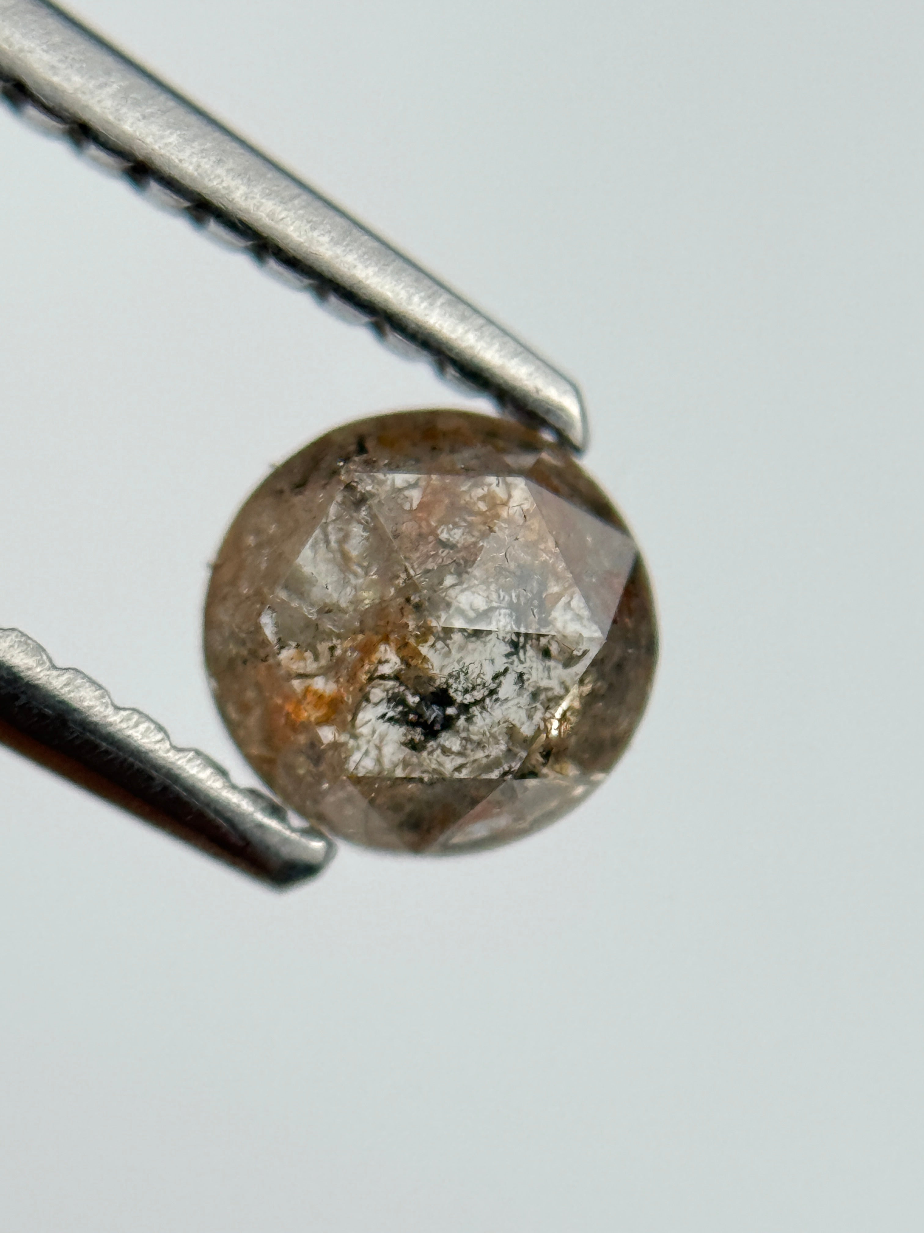 0.56 Ct Round Brilliant Cut Red Natural Fancy Diamond