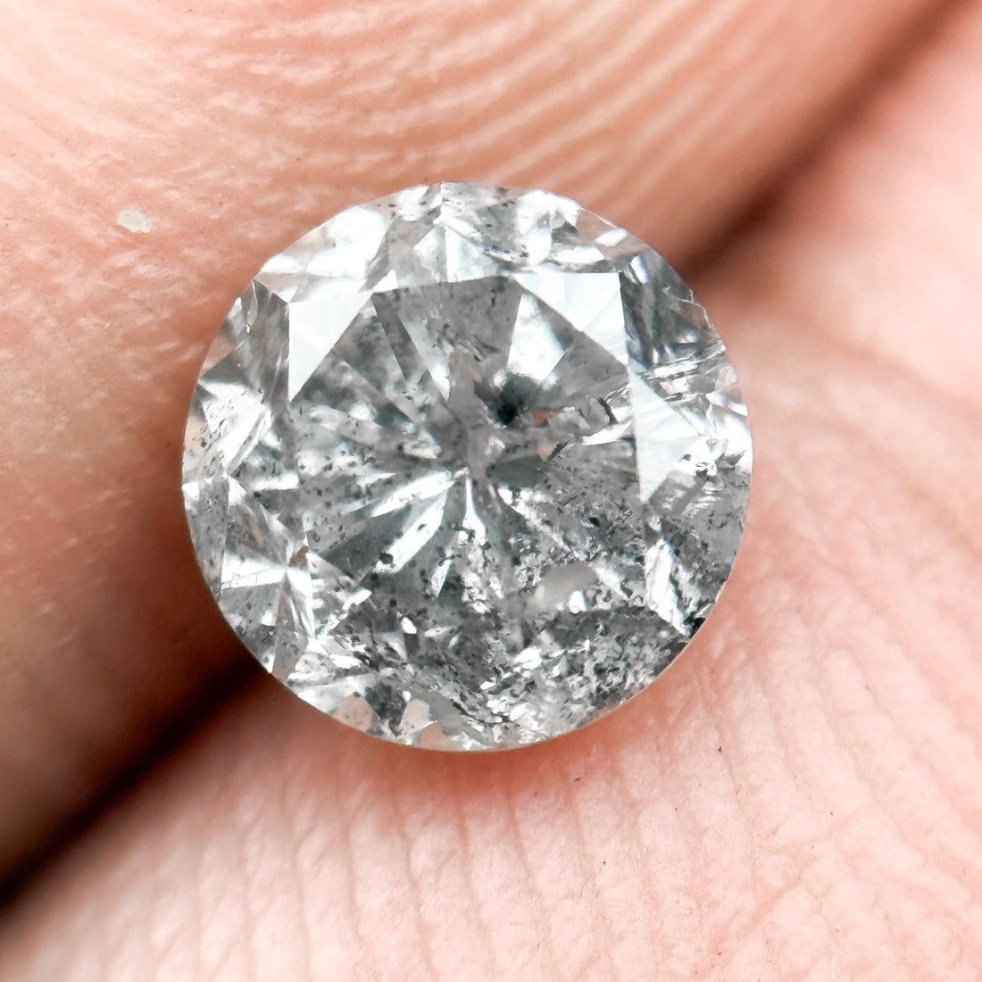 1.03 Ct Round Brilliant Cut Grey Natural Fancy Diamond